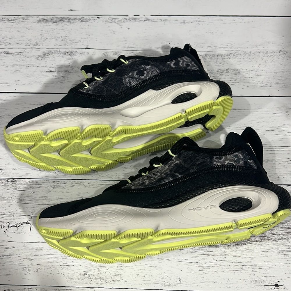 Under Armour UA HOVR Revenant Venom Size 5.5 Women - Picture 5 of 8